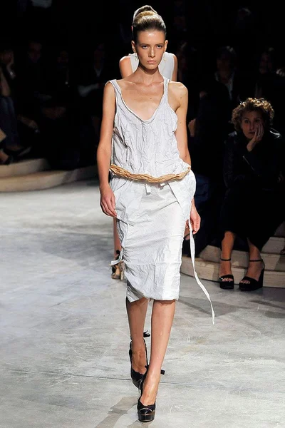 Look 34
